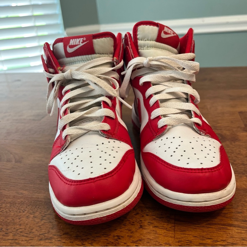 Kids Nike Dunk High Championship red white size 5.5 kids or 7 women’s - Picture 4 of 10